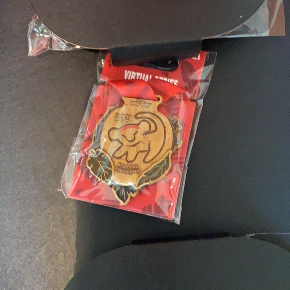 RunDisney 2021 Virtual Medal Set - Picture 7 of 8